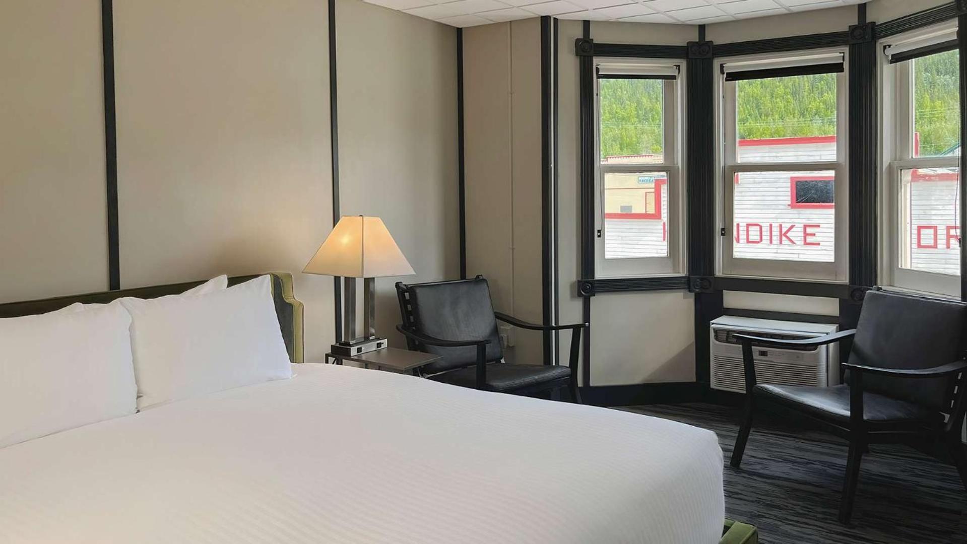 Midnight Sun, A Coast Hotel Dawson City Exterior photo