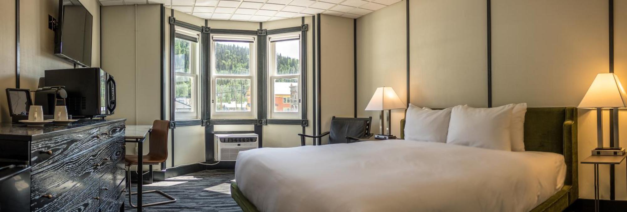 Midnight Sun, A Coast Hotel Dawson City Exterior photo